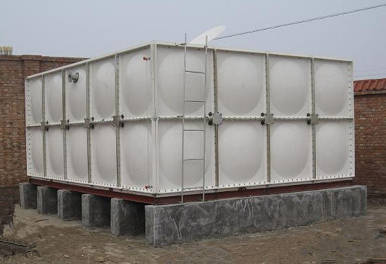 如果玻璃鋼水箱底部和角落泄漏，該怎么辦？